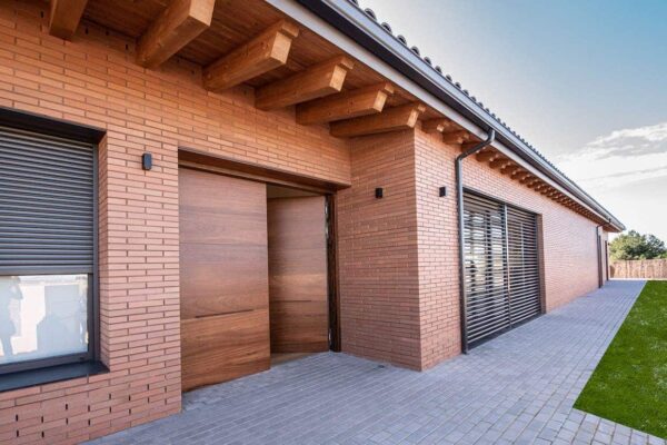 LA-CERDERA-16 Réalisation toiture de la Cerdera en tuiles Grand Sud La Escandela