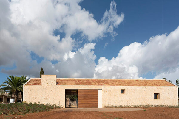 SIO_TEJAS-BORJA-3 Réalisation toiture Bodegas Ribas en Tuile Canal C-50.21 Tejas Borja